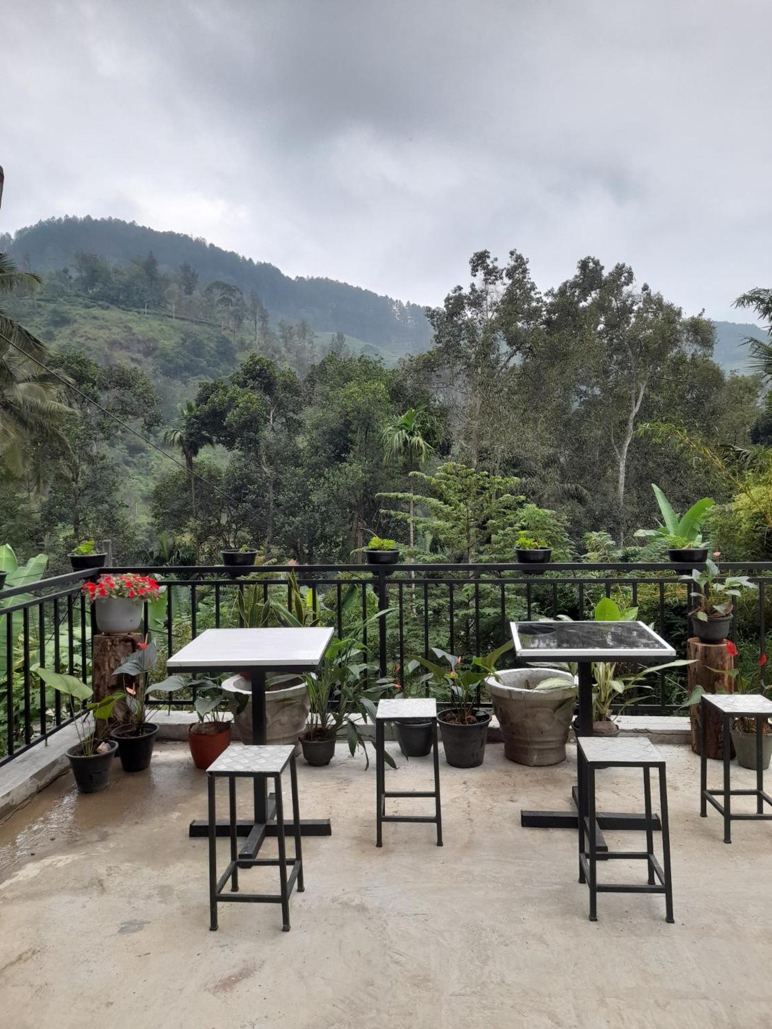 Hotel Ella Thenulya Exterior foto
